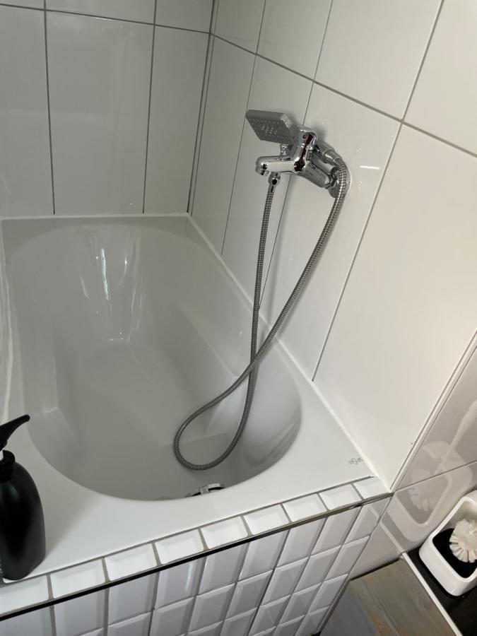 Simple Room In Luxembourg City Luaran gambar