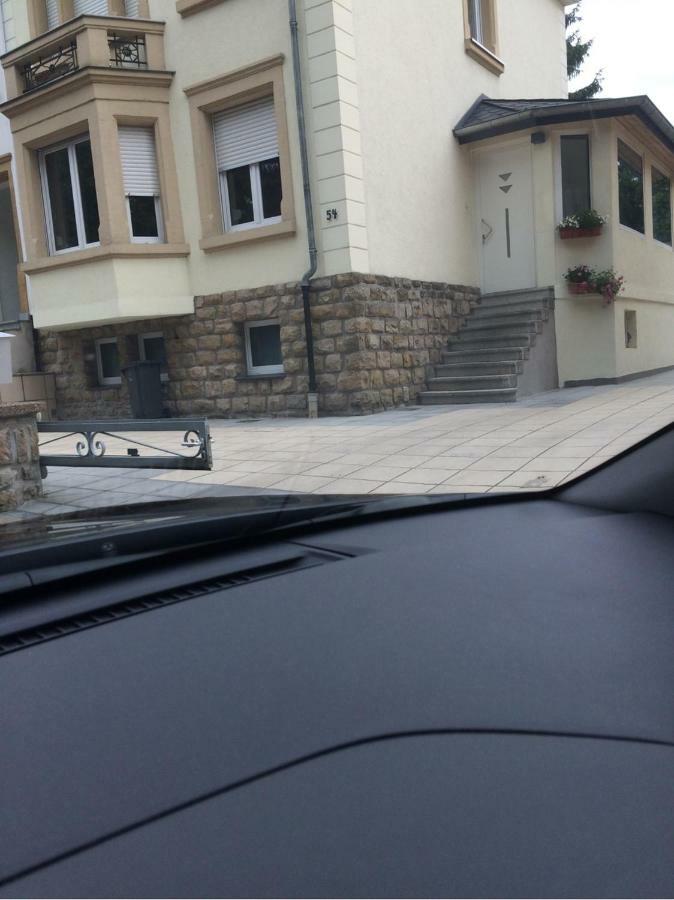 Simple Room In Luxembourg City Luaran gambar
